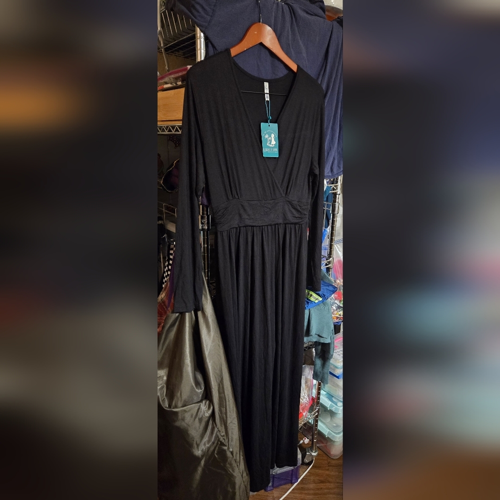 LILBETTER Women Long Sleeve Deep V Neck Loose Plain Long Maxi Casual Dress